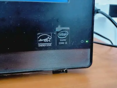 Computador Lenovo ThinkCentre +  teclado - miniatura 2