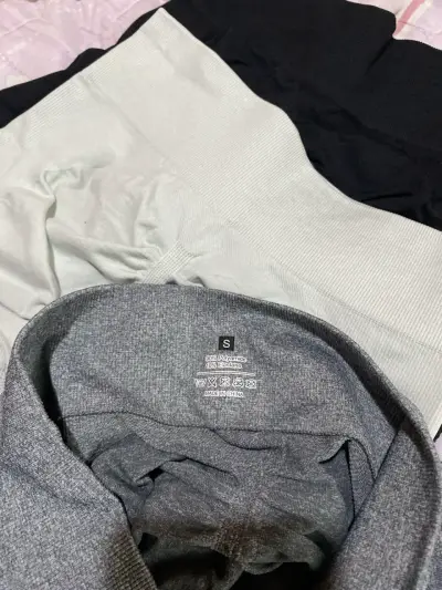 Shorts deportivos de compresión para mujer - miniatura 3