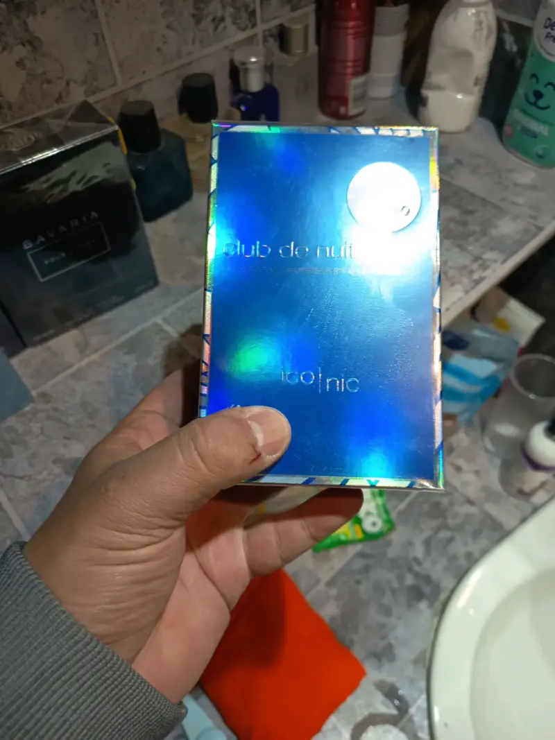 Perfume Club de Nuit Iconic para hombre