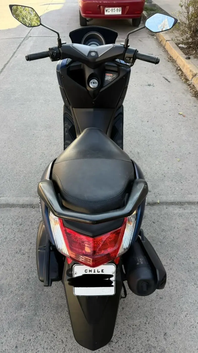Scooter Yamaha NMAX 155 azul en buen estado - 5