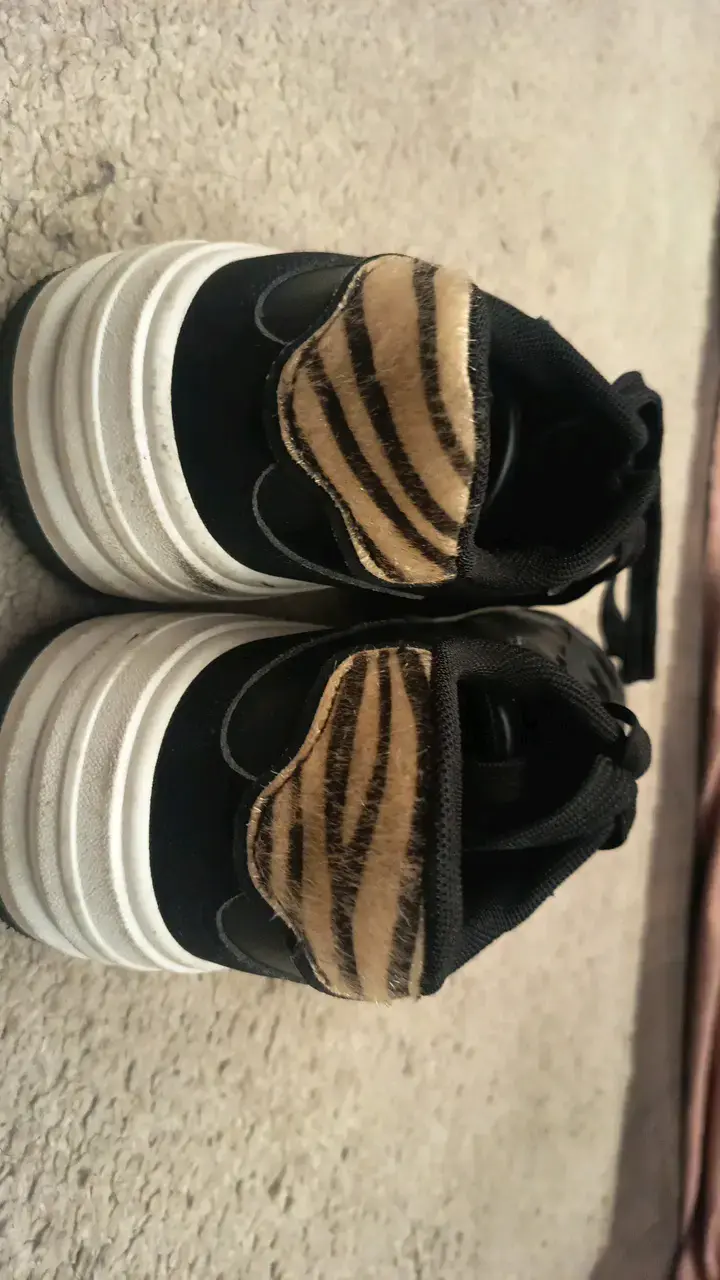 Zapatillas negras casuales para mujer - 3