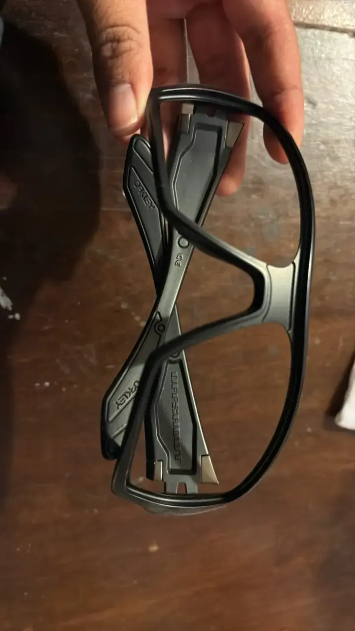 Lentes de protección Oakley negros sin lente - 1