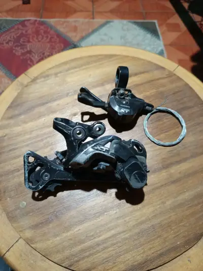 Cambio trasero Shimano XT para bicicleta - miniatura 1