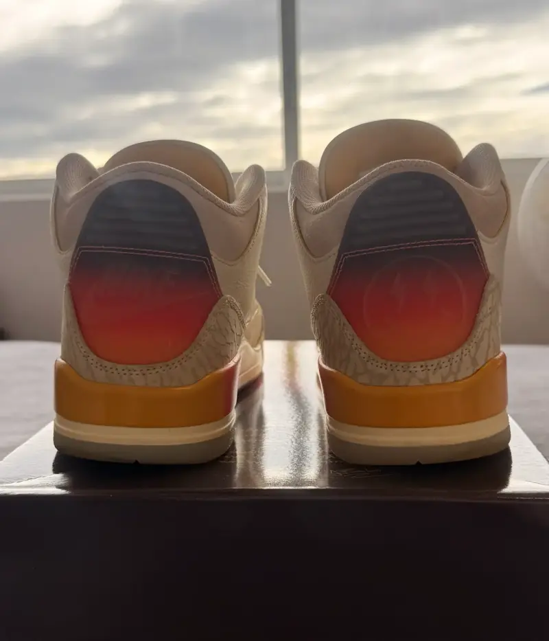 Zapatillas Air Jordan 3 Retro SP blancas - 4