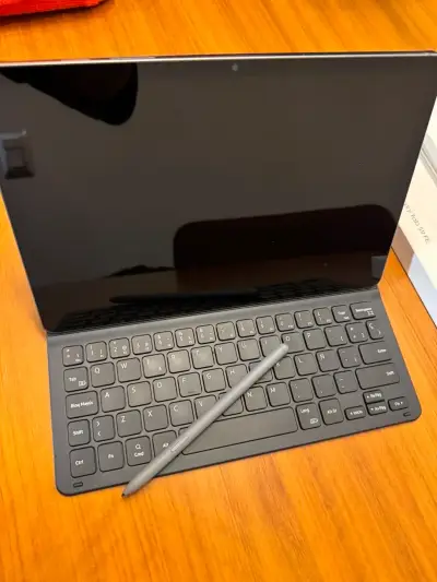 Tablet Samsung Galaxy Tab S7 con teclado y lápiz - miniatura 1