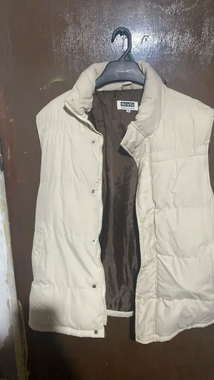 Chaleco acolchado beige BLVD para invierno - 1