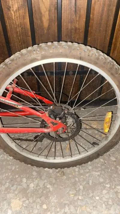 Bicicleta de montaña Reactivo roja y negra - miniatura 5