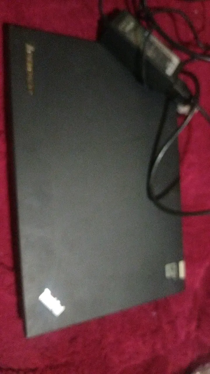 Laptop Lenovo ThinkPad usada
