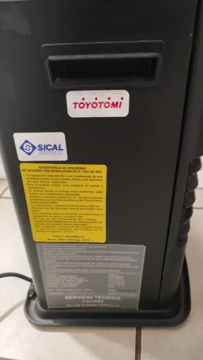Estufa Toyotomi SRE 713 en buen estado - miniatura 5