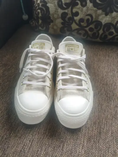 Zapatillas blancas Converse All Star clásicas - miniatura 3