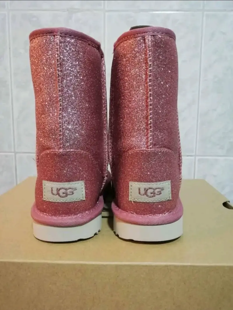 Botas UGG brillantes para niña color rosa - 2