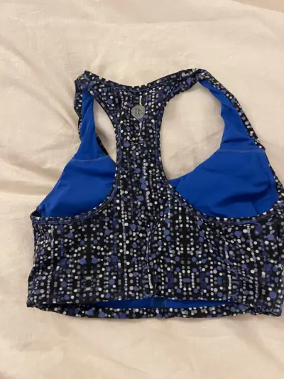 Top deportivo estampado azul y negro BSoul - miniatura 2