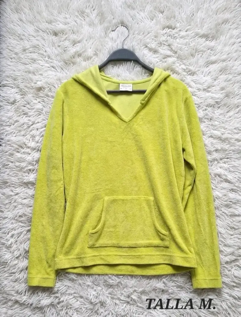 Polerón verde con capucha talla M - 1