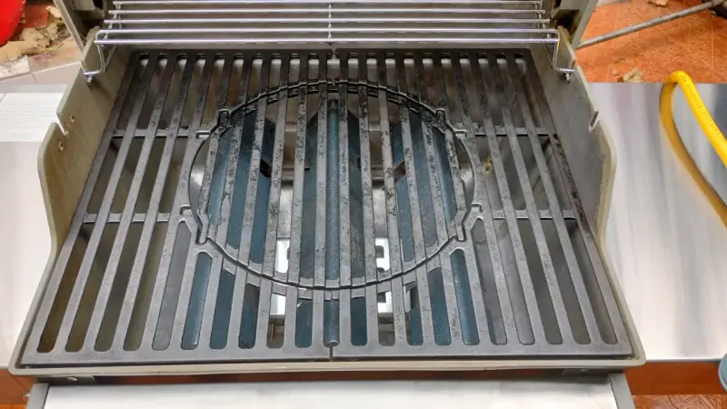 Parrilla de gas con rejilla de hierro fundido - 1