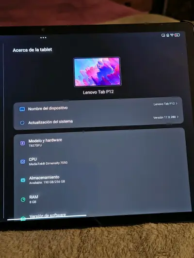 Tablet con teclado desmontable y funda - miniatura 5