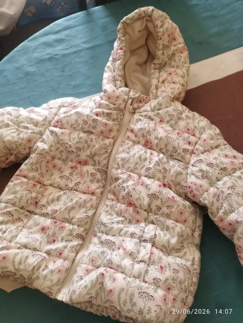 Chaqueta de invierno con capucha y forro polar - 2