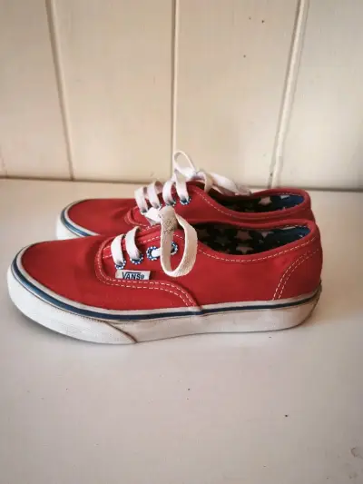 Zapatillas Vans rojas clásicas para niña - miniatura 1
