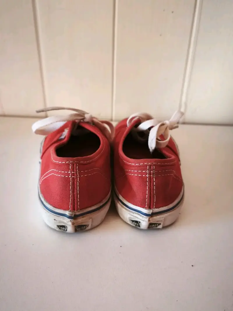 Zapatillas Vans rojas clásicas para niña - 2
