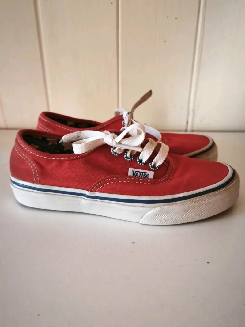 Zapatillas Vans rojas clásicas para niña - 6