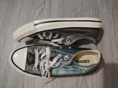 Zapatillas Converse negras con brillo - miniatura 2
