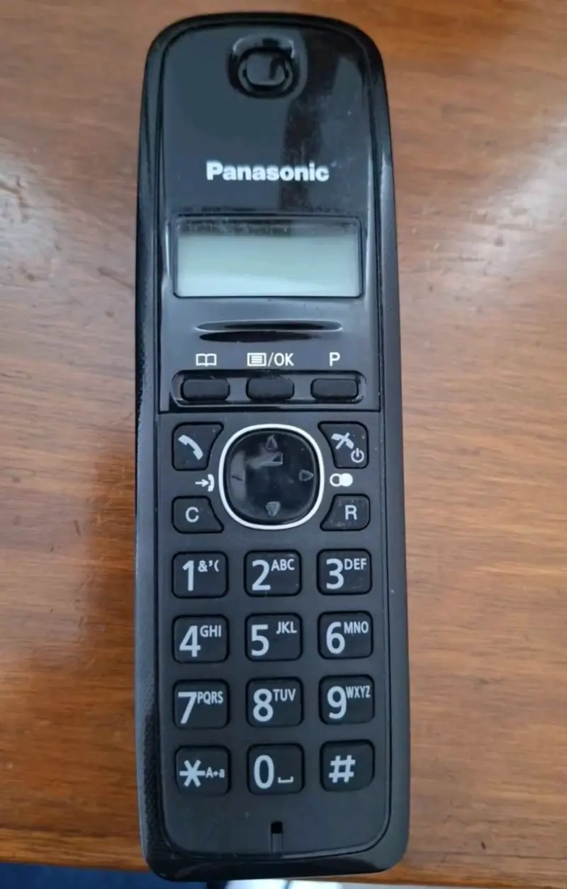 Teléfono inalámbrico Panasonic negro - 1