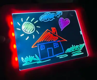Pizarra mágica LED para niños - miniatura 2