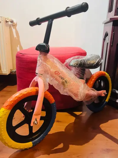 Bicicleta de equilibrio Happybaby para niños - miniatura 2