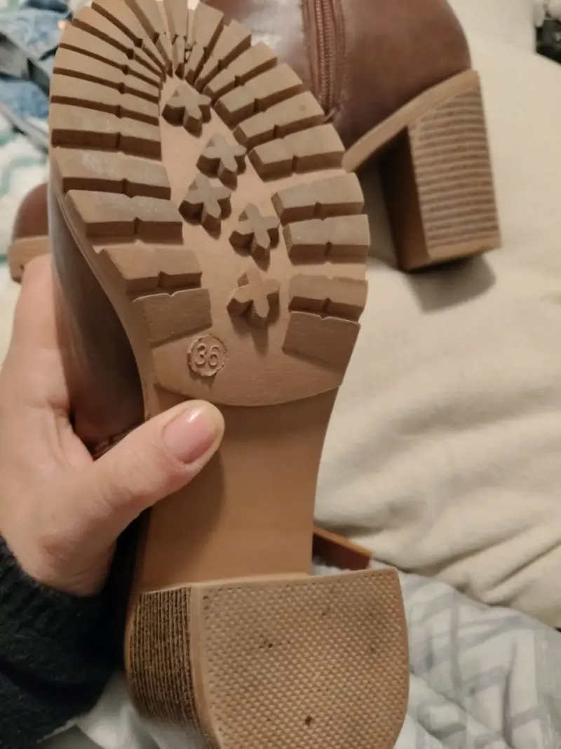 Botines de cuero marrón con tacón grueso - 4