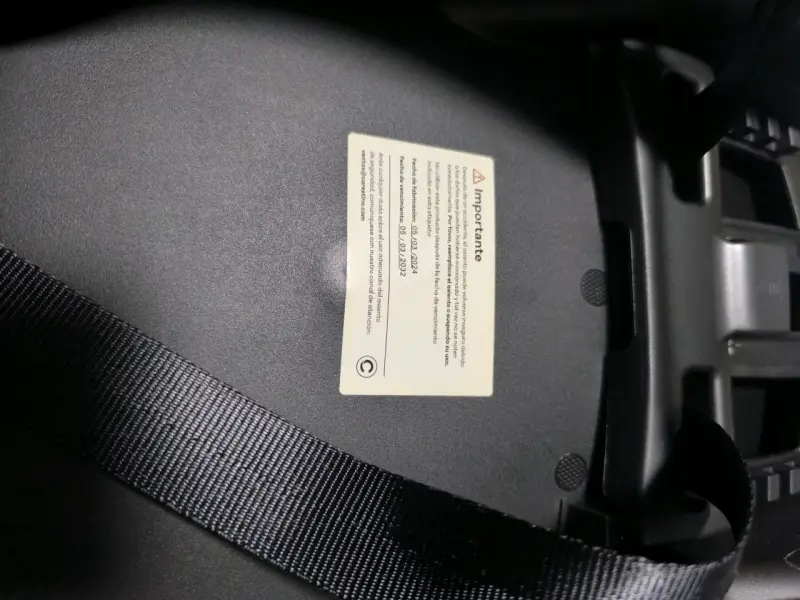 Silla de auto para bebé marca Carestino - 3