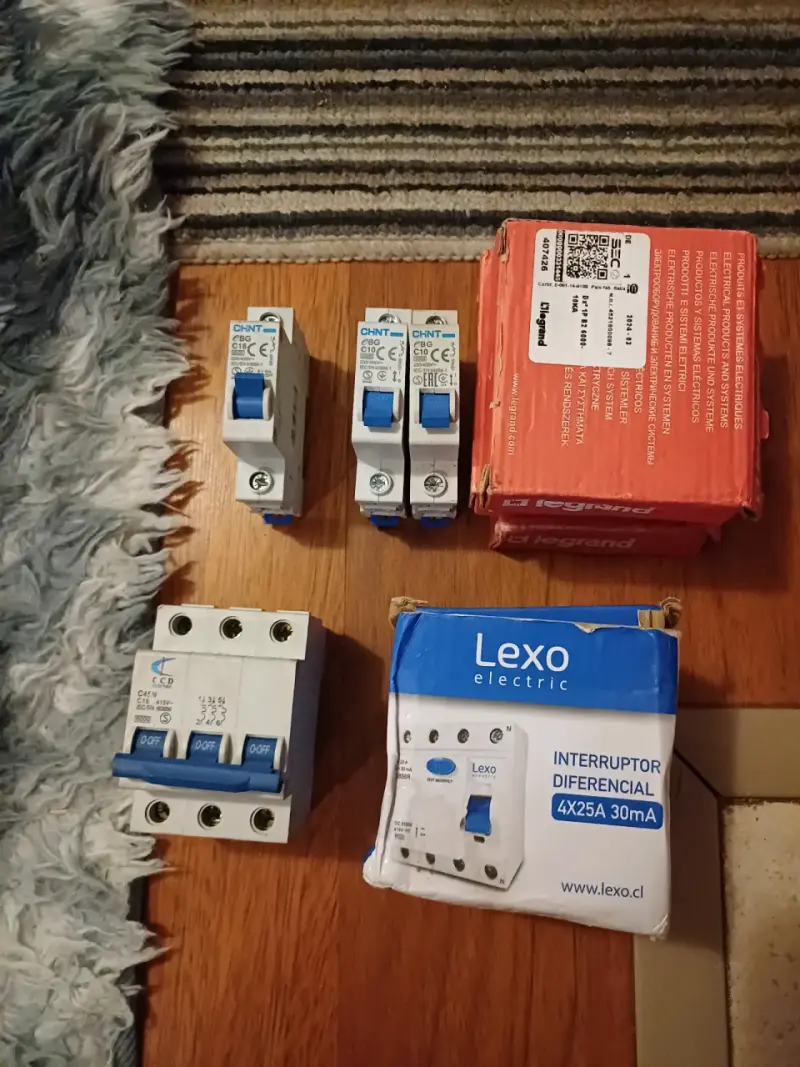 Interruptores automáticos Soprano SG 30A - 4