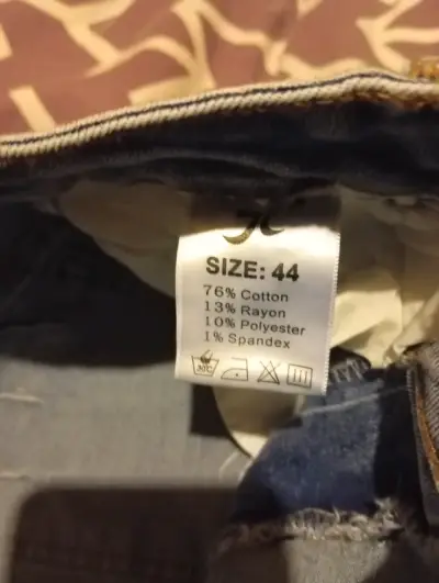 Jeans azul con detalles brillantes para mujer - miniatura 3