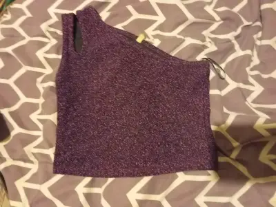 Top asimétrico morado brillante - miniatura 1