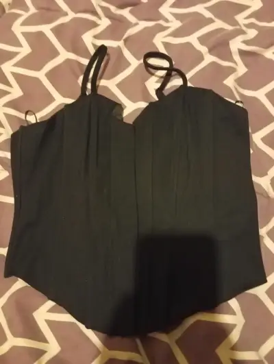 Corset negro elegante para mujer - miniatura 1