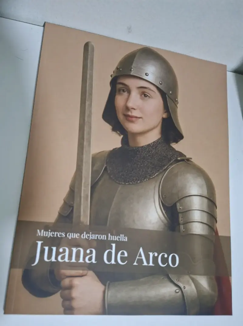 Libro Mujeres que dejaron huella: Juana de Arco