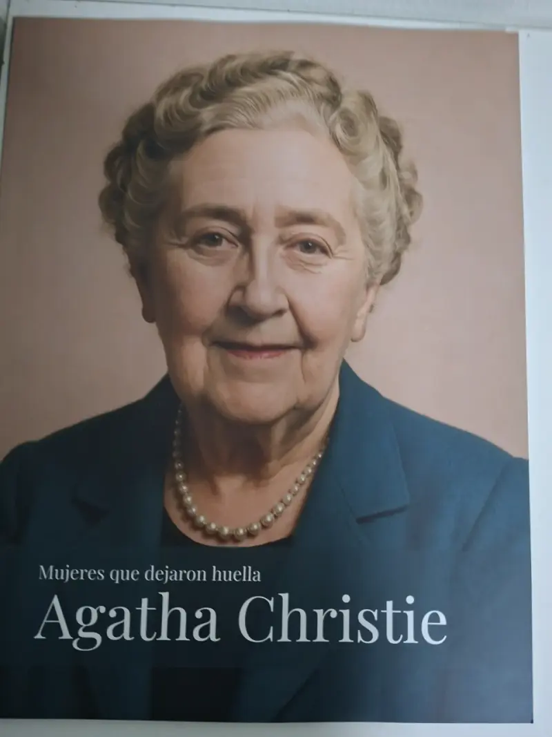Libro Agatha Christie Mujeres que Dejaron Huella