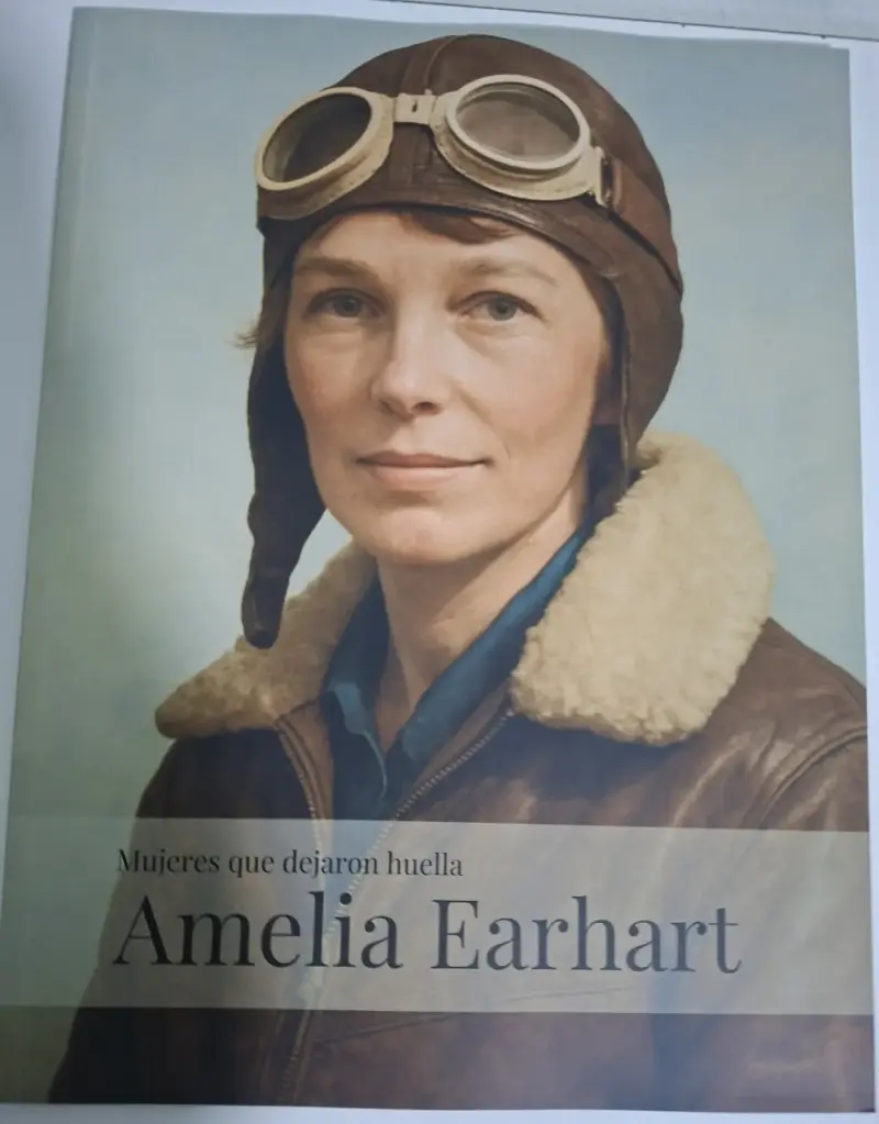 Libro 'Mujeres que dejaron huella: Amelia Earhart'