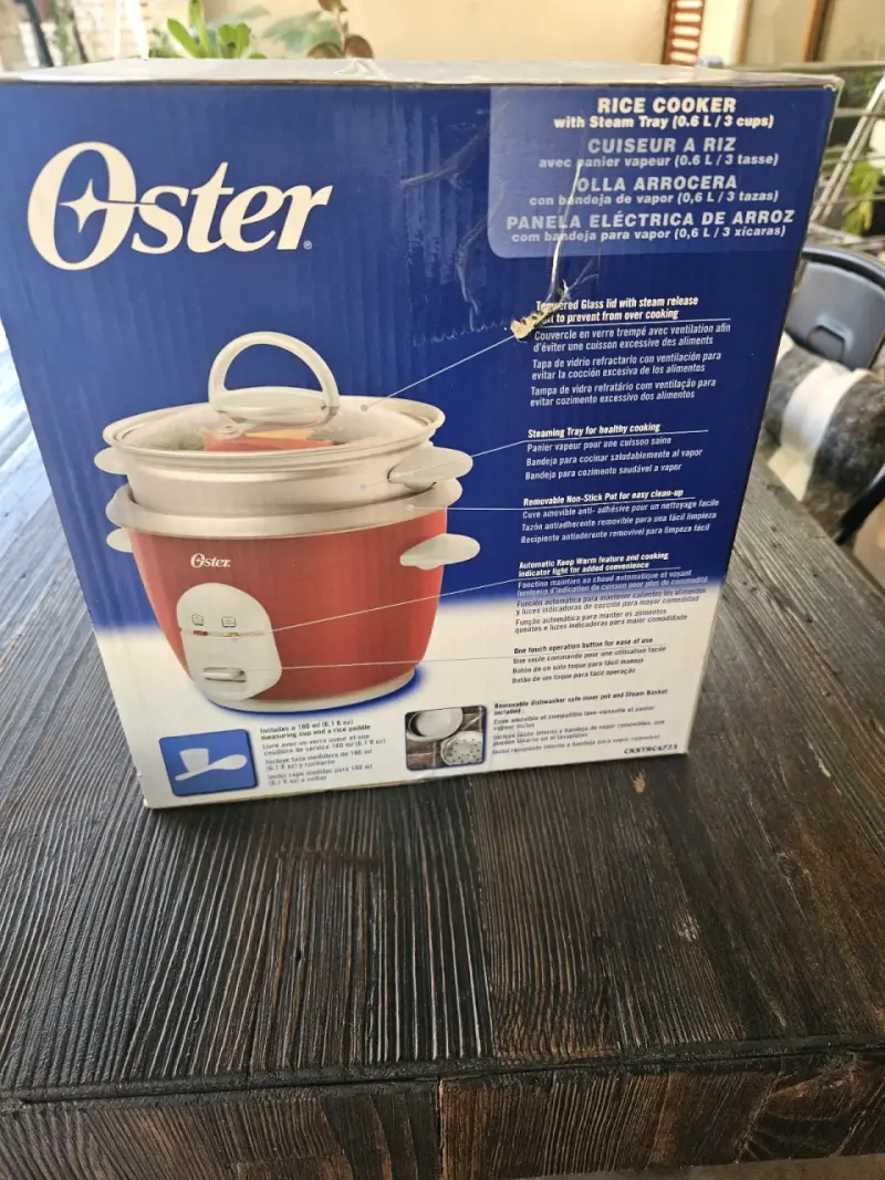 Olla arrocera eléctrica Oster 0.6L roja - 3