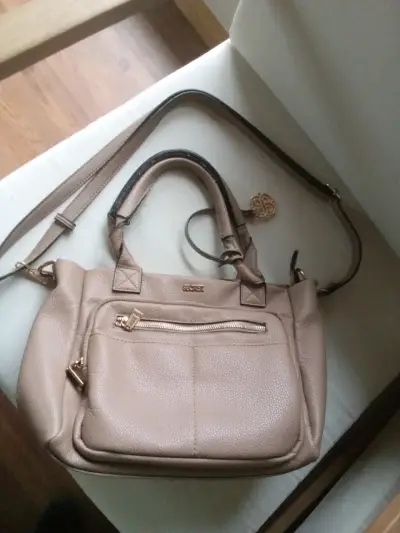 Cartera Secret beige con múltiples bolsillos - miniatura 3