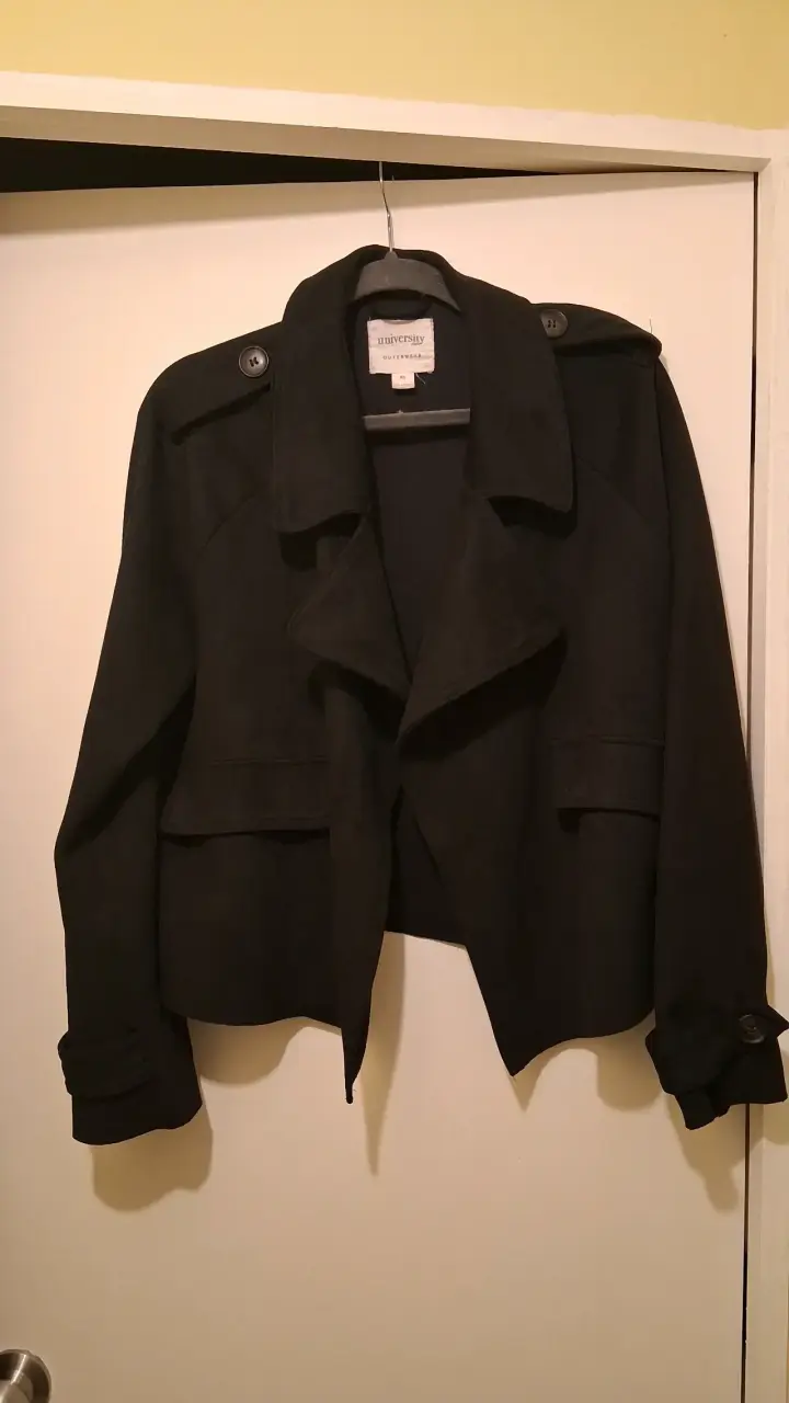 Chaqueta negra University estilo militar