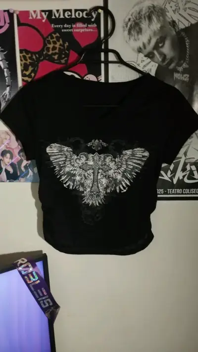 Polera negra ajustada Y2k con ajuste en la cintura - miniatura 1