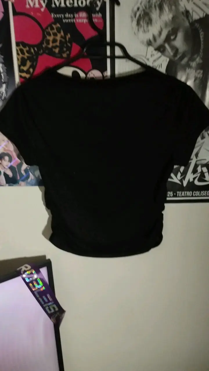 Polera negra ajustada Y2k con ajuste en la cintura - 2