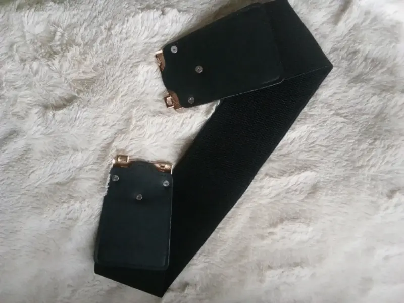 Cinturón elástico negro con hebilla dorada - 3