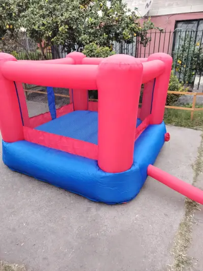 Castillo inflable para niños rojo y azul - miniatura 5