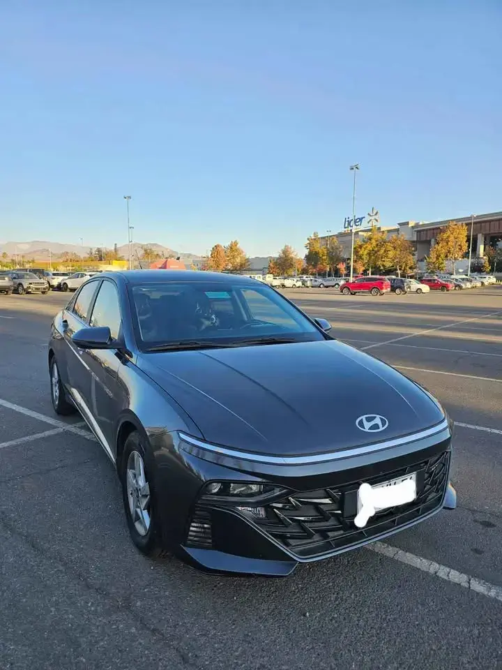 HYUNDAI ACCENT 2024 1.5 – IMPECABLE ESTADO - 6