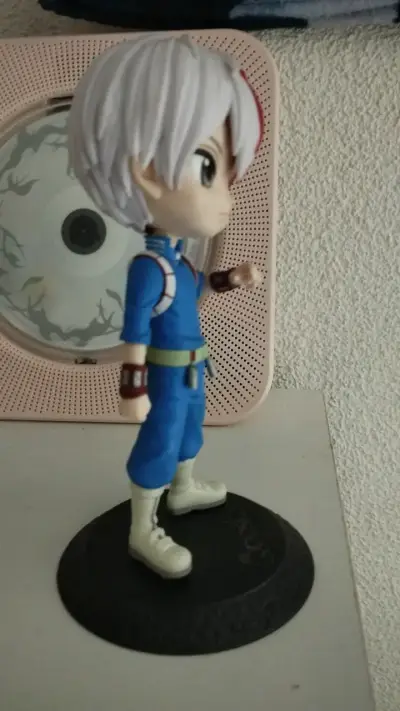 Figura de todoroki con base sin caja - miniatura 4
