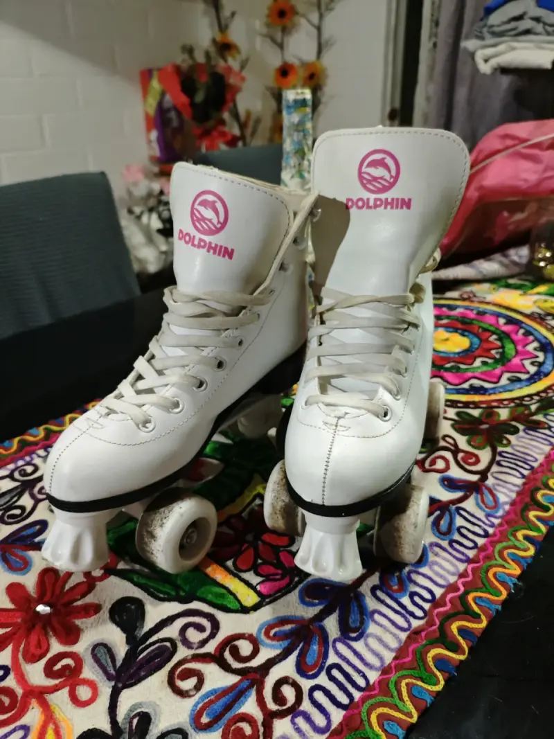 Patines de cuatro ruedas Dolphin blancos - 1