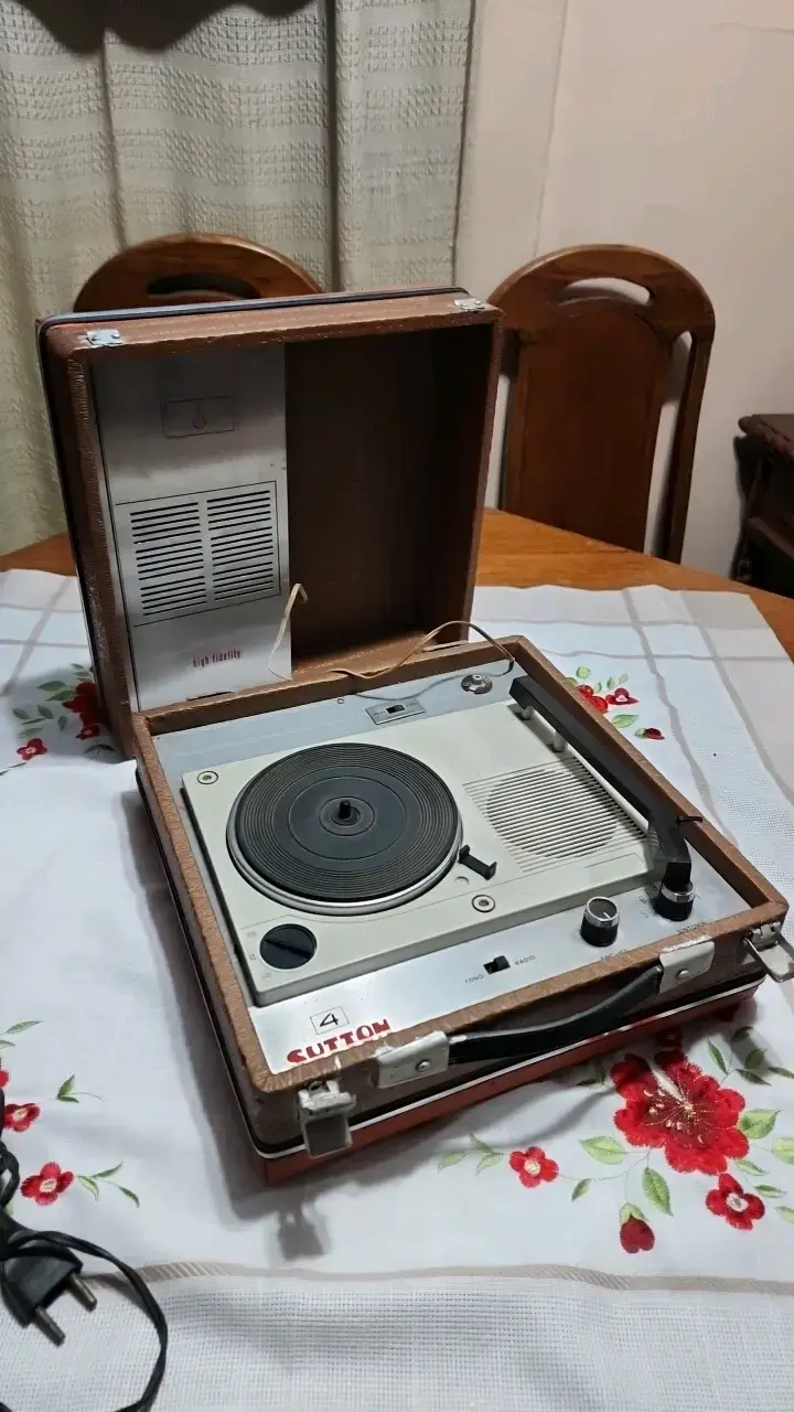 tocadiscos/radio portátil Sutton 4 - 6