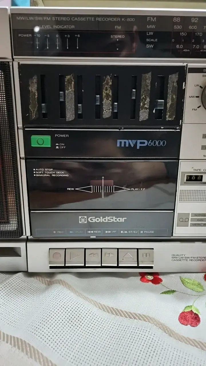 radio casetera goldstar - 6