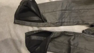 Leggings de cuero sintético negros TRF - miniatura 2