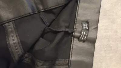 Leggings de cuero sintético negros TRF - miniatura 3